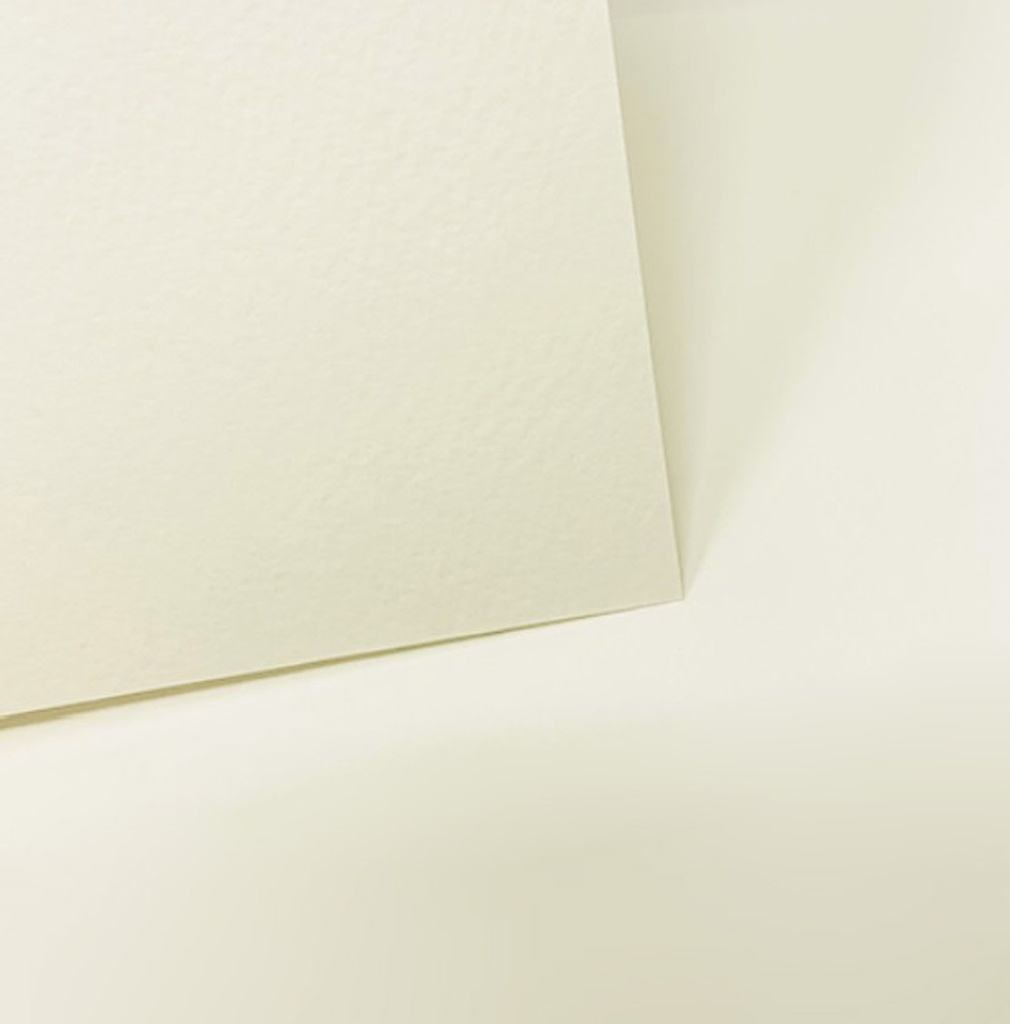 Kroma Drawing, Ivory Cream Shade, Size 24x34, 140 Gsm 36.7Kg (Loose 1 Sheet)